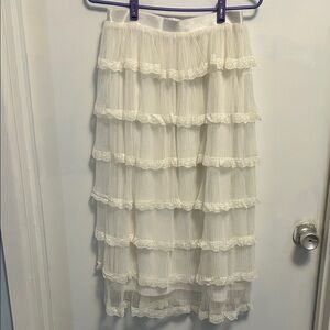 Women's Cream Tiered Lace Midi Skirt